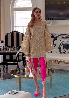 Pakistani Fusion Outfits, Formal Suits For Women Indian, Stylish Pakistani Outfits, Boutique Dress Design Pakistani, Tulip Salwar, Pakistani Embroidery, Pakistani Suits Party Wear, Dhoti Salwar Suits, Embroidery Couture