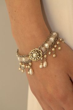 beautiful Bracelet Pearls, Bride Bracelet, Bridal Bracelet Pearl, Pearl Bracelet Wedding, Vintage Wedding Jewelry, Crystal Wedding Jewelry, Pearls Wedding, A Bracelet, Bridal Bracelet