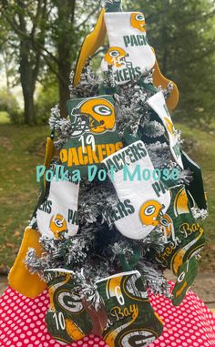 the green bay packers christmas tree is made out of beer cans