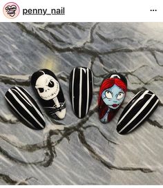 Jack And Sally Nails, Sally Nails, Nightmare Before Christmas Nails, Diamond Nail Art, Unghie Nail Art, Finger Nail Art