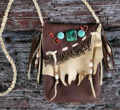 Leather Medicine Pouch, Leather Medicine Bag, Seed Beads Necklace, Boho Chic Bags, Leather Working Patterns, Cell Phone Pouch, Diy Bags Purses, Medicine Bag, Dark Copper