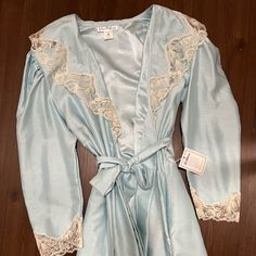 Gorgeous Baby Blue, This Piece Is Old But So Good! I Would Say 50s/60s. Vintage Nightgown And Robe, Blue Robe Aesthetic, Vintage House Coat, Vintage Housecoat, Vintage Pjs, Vintage Robes, Vintage Loungewear, Vintage Bridesmaids, Glass Menagerie