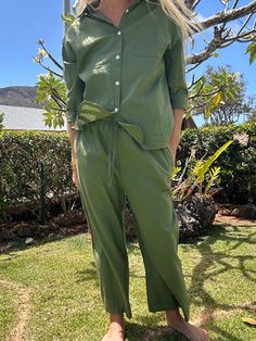 Feel "free as a bird" in these easy, breezy linen pants! With an elastic waist, you won't be puttin' the squeeze on your style. Ready for long summer days and nights, these pants are just the ticket for max comfort and effortless cool. Effortless Summer Loungewear Pants, Green Relaxed Fit Pants For Loungewear, Summer Cotton Pants For Daywear, Green Cotton Wide Leg Vacation Pants, Comfortable Linen Wide Leg Pants For Spring, Green Cotton Wide Leg Pants For Vacation, Relaxed Cotton Pants For Summer, Summer Wide Leg Cotton Pants For Daywear, Relaxed Linen Wide Leg Pants For Daywear