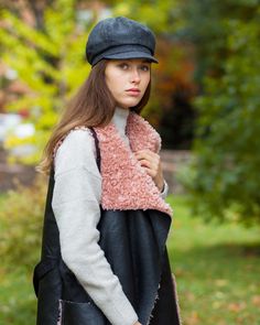 Newsboy cap fits perfect for spring and fall. This cap made of qualitative and comfortable pure cotton fabric, also there is cotton lining inside. SEND AS GIFT: If you need gift box, congratulatory message and express shipping, you can choose it all during checkout the order in the cart. (You can type the words in the postcard, which you want). EXPRESS SHIPPING: USA - FedEx shipping available within 2 days and Overnight (1 day). Canada/UK/EU - DHL express shipping within 2-4 days. WORLDWIDE - DH Trendy Fall Baseball Cap, Trendy Cap For Fall, Trendy Winter Baseball Cap, Trendy Fall Cap Hat, Trendy Brimmed Cloche Hat For Fall, Trendy Hats For Outdoor Fall Season, Trendy Outdoor Hats For Fall, Trendy Outdoor Fall Hats, Casual Cloche Hat For Fall Outdoor