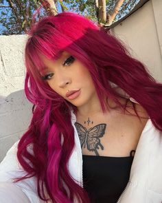 Pink Aesthetic Girly, Red Pink Hair, Pink Hair Streaks, Fox Hair Color, Pink Ombre Hair, Magenta Hair, Split Dyed Hair, Pink Hair Dye, Hot Pink Hair