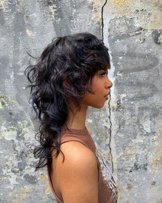 Feminine Mullet Curly Hair, Medium Length Mullet Shag, Unique Wavy Haircuts, Curly 70s Haircut, Curly Layered Mullet, Curly Shag Mullet Women, Womans Mullets Long, Short Curly Hair Halloween Costumes