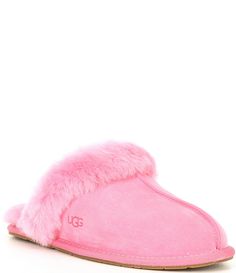 Ugg Scuffette, Suede Slippers, Sheepskin Slippers, Fur Boots, Womens Uggs, Slide Slipper, Teen Fashion Outfits, Teen Fashion, Cute Shoes