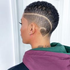 Black Hair Haircuts, Low Cut Hairstyles, Buzzed Hair Women, Fade Hair