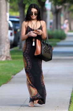 Stile Hippie Chic, Vanessa Hudgens Outfits, Hippie Rock, Stile Boho Chic