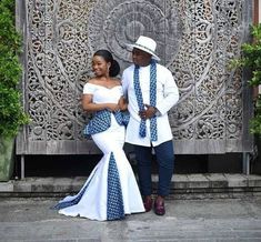 Couples Outfit Wedding Outfit Wedding Guests. | Etsy Fitted Ankara Fabric Sets For Wedding, Traditional Ankara Fabric Sets For Wedding, Prom Couples Outfits, African Print Wedding Dress, Outfit Traditional, African Couple, Couples African Outfits, African Wedding Attire, Traditional Wedding Attire