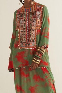 Shop for Aseem Kapoor Green Natural Crepe Mitra Tie Dye Kurta And Draped Trouser Set for Women Online at Aza Fashions Aseem Kapoor Designer, Aseem Kapoor, Tie Dye Kurta, Winter Prints, Fashion Collection Inspiration, Boho Wear, Desi Dress, Shabby Chic Clothes, Short Kurta