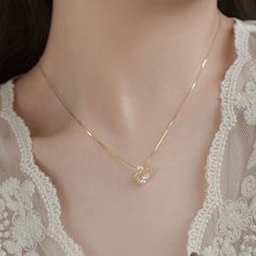 Chain Designs Gold Women, Butterfly Necklace Silver, Swan Jewelry, Swan Necklace, Minimal Jewellery, Neck Pieces Jewelry, Silver Swan, Pretty Jewelry Necklaces, Minimal Necklace