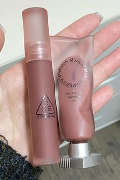 Muzigae Mansion Lip, Stylenanda Makeup, Muzigae Mansion, 3ce Makeup, Korean Aesthetics, Sales Increase, Lipgloss Makeup, Makeup Korean