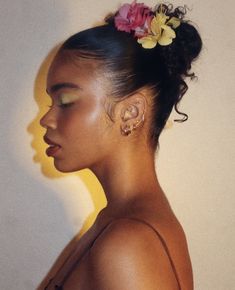 Hairstyle Ideas For Photoshoot, Summer Goddess Aesthetic, Flower In Hair Black Women, Feminine Black Women Aesthetic, Curly Hair With Flowers, Orchid In Hair, Flower Photoshoot Black Women, Curly Hair Flowers, Hairstyles For All Hair Types