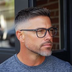 Modern Men’s Haircuts, Mens Short Spiky Haircuts, Mens Flat Top Haircut, Barber Cuts Mens, Japanese Men Hairstyle Short, 40 Year Old Mens Hairstyles, Best Haircut For Round Face Men, Mens Comb Over Fade, Hair Fades For Men