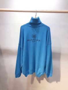 Balenciaga Women, Women Sweater, Versace Men, Teen Fashion Outfits, Colorful Fashion, Teen Fashion, Fashion Inspo Outfits, Clothing Brand, Balenciaga