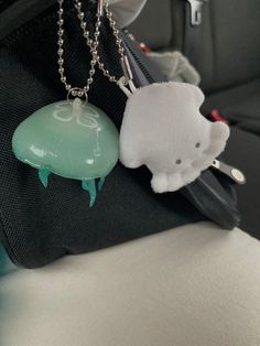 Jellyfish Core, Squid Art, Jellyfish Things, Jellyfish Accessories Aesthetic, Jellyfish Trinket, Sea Animal Keychain, Jellyfish Keychain Aesthetic, Cute Japanese Keychains