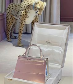 Tas Louis Vuitton, Best Designer Bags, Hermes Kelly Bag, Latest Bags, Chanel Purse