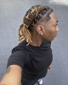 Stud Dread Styles, Line Up With Dreads, Locs Hairstyles For Studs, Studs Haircut, Stud Haircut, Dread Braids Men, Edges Ideas, Dude Outfits, Studs With Dreads