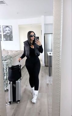 Cute Airport Outfit, Look Kylie Jenner, Modele Fitness, Mode Hipster, Instagram Baddie, Winter Fashion Outfits Casual, Cold Outfits, Elegante Casual, Neue Outfits