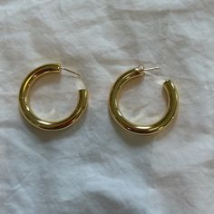 Brand New! Amazon Jewelry, Earrings Color, Gold Hoop, Gold Hoop Earrings, Jewelry Earrings, Hoop Earrings, Women Jewelry, Brand New, Gold