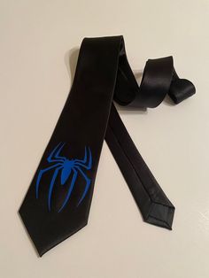 Spiderman Theme, Cool Ties, Wedding Christmas, Cool Items, Look On, Gift Wedding, Modest Fashion, Priority Mail, Fashion Inspo Outfits