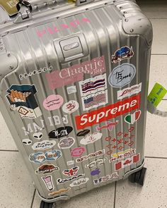 Suitcase Aesthetic, Claire Rose Cliteur, Airport Luggage, Claire Rose, Airport Aesthetic, Suit Pin, Airplane Mode, Disco Party, American Dream