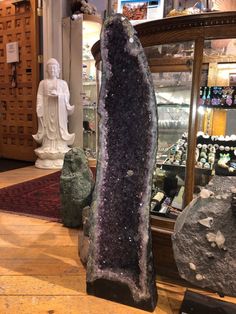 Native American Indians, Amethyst Cathedral, Crystal Resin, White Crystals, Agate Geode, Crystal Decor, Large Crystals