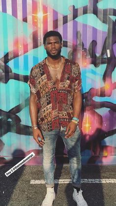 Dancehall Outfits Men, Bohemian Outfit For Women, Bohemian Male Outfit, Festival Fits Men, Male Festival Outfits, Men Festival Outfit, Shirt Jewelry, Broderick Hunter