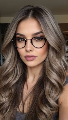 Ash Blonde Balayage On Dark Hair Long, Hair Highlights Cool Tones, Gray Hair Balage, Brown Silver Ombre Hair, Smokey Balayage Brunettes, Hair Colors For Greying Hair, Ash Brown Hair With Balayage, Icy Brown Balayage, Lose Waves Medium Length Hair