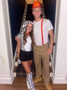 halloween couples costume firefighter dalmatian Halloween Ideas Costumes Couples, Biracial Couple Halloween Costumes, 2000s Halloween Costume Ideas, 2000s Halloween Costume, Halloween Couples Costume, Easy Couples Costumes, Funny Couple Costumes, Biracial Couples, Halloween Couples