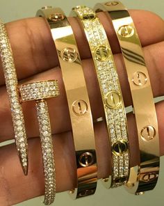 Stacked Luxury Bracelets, Cartier Love Bracelet Diamond, Rich Wealthy, Bracelets Luxury, Money Rich, Cartier Bracelet, Accesories Jewelry