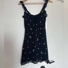 Reformation Mini Dress, Size 4, Black With Moon And Stars Pattern. Stretchy Bodice To Allow For Movement. Incredibly Flattering! Sleeveless Star Print Dress For Night Out, Black Star Print Dress, Black Summer Night Dress, Spring Black Dress With Star Print, Black Mini Dress With Star Print, Black Star Print Dress For Spring, Black Dress With Star Print For Spring, Black Fitted Star Print Dress, Fitted Black Dress With Star Print