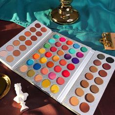 Color: Other Style: Cartoon, National Fashion, Girl/Student Beauty Glazed, Types Of Makeup, Color Eyeshadow, Color Book, Matte Eyeshadow, Daily Makeup, Makeup Palette, Makeup Kit, Onion Powder