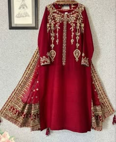 Red Kameez Shalwar, Kameez Shalwar Design, Ajmal Khan, Shalwar Design, Agha Noor, Embroidery Motif, Dress Pakistani, Embroidery Dresses, Pakistani Couture