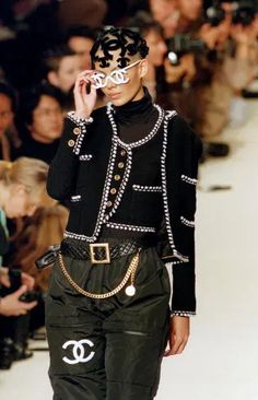 Vintage Chanel Runway, 90s Chanel, Chanel Fashion Show, Chanel Runway, 90s Runway Fashion, Vintage Runway