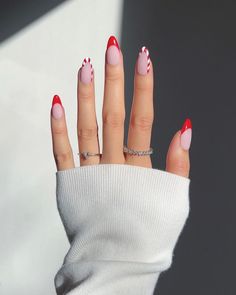 20 Best Christmas Nail Designs for 2022 Cute Shellac Nail Ideas, Uñas Aesthetic, Festival Nails, Short Acrylic Nails