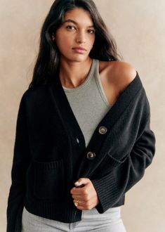 Long-sleeved yak wool cardigan;Slightly oversized volume;V-neckline;Front patch pockets;Length from shoulder 54.5 cm / 21.2 in (for a S) Wool Cardigan, Black Cardigan, Parisian Style, Patch Pocket, Sweater Cardigan, Wool, Fabric, Clothes, Black