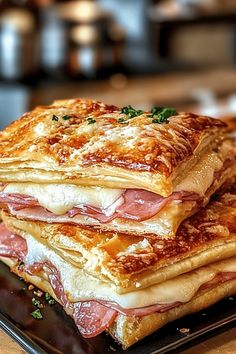 Pizza Party Food, Crescent Recipes, Italian Sub, Crescent Roll Recipes, Sliced Ham, Puff Pastry Recipes, Soup And Sandwich, Stay Active, Game Day Food