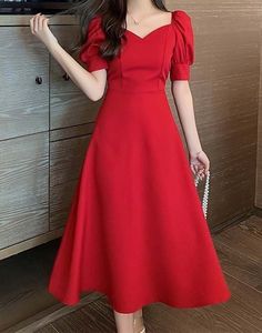 Simple Frock Design, Long Gown Design, Casual Frocks, Simple Gowns, Frock For Women, Style Guru, Elegant Dresses Classy, Long Frocks