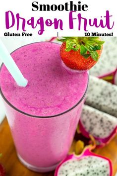 Dragon Fruit Smoothie Dragon Fruit Smoothie Recipe, Yogurt Honey, Dragon Fruit Smoothie, Smoothie Fruit, Fruit Du Dragon, Smoothies With Almond Milk, Yogurt Recipe