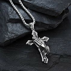 Mens Silver Praying Hands Cross Pendant Necklace Christian Jewelry Chain 24" | eBay Jesus Cross Necklace, Crucifix Necklace, Boys Jewelry, Hand Necklace, Praying Hands, Jesus Cross, Mens Jewelry Necklace, Estilo Hip Hop, Estilo Punk