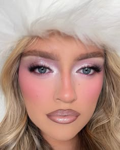 Makeupwlp | pastel sugar plum fairy makeup🧚🏼✨🪽 loving the light pink tones + sparkles in this look🥹 PRODUCTS EYES @hudabeauty rose quartz + icy nude... | Instagram Sugar Plum Fairy Makeup, Icy Makeup, Fairy Eye Makeup, Plum Makeup, Quick Makeup Tutorial, Sparkle Makeup, Holiday Makeup Looks, Quick Makeup, Sugar Plum Fairy