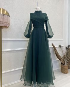 Modest Fancy Dress, Modest Prom Dresses Muslim, Hijab Look, Soiree Dress, Dress Muslim, Long Sleeve Prom, Evening Party Gowns