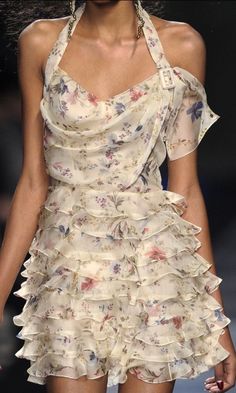 Runway Fashion Couture, Runway Outfits, Dior Haute Couture, Fashion Weeks, Moda Vintage, Luxury Dress, Look Casual, Looks Style