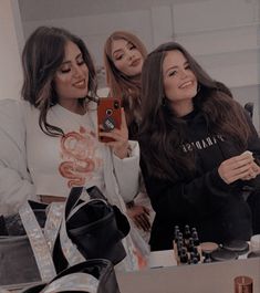 Fashion Beauty, Mirror Selfie, Hair Styles, Beauty