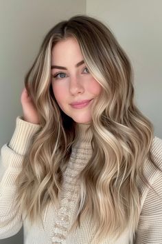 Low-Maintenance Hair Colors That'll Make You Look Effortlessly Glam - Flo's Blog Root Color For Blondes, Cool Blonde Hair Color Dark Roots, Balayage On Dark Blonde Hair, Easy To Maintain Hair Color, Dark Ash Blonde Balayage, Teddy Bronde, Color Hear, Balayage Dark Roots