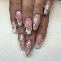 @KortenStEiN Ballerina Nails Shape, Ballerina Nails Designs, Acrylic Nail Shapes, Diva Nails, Nails Polish, Ballerina Nails, White Nail, Minimalist Nails