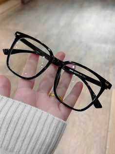 Frame For Glasses For Women, Seeing Glasses For Women, Black Square Glasses Women, Black Glasses Frames Woman Aesthetic, Cute Glasses Frames For Black Women, Beautiful Glasses Frames, Square Framed Glasses, Square Specs Frames Women, Black Square Frame Glasses