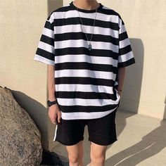 Blouses Vintage, Kimono Yukata, Men Streetwear, Stylish Mens Outfits, Tyler The Creator, Streetwear Men Outfits, Indie Outfits, Men Fashion Casual Outfits, Streetwear Outfit